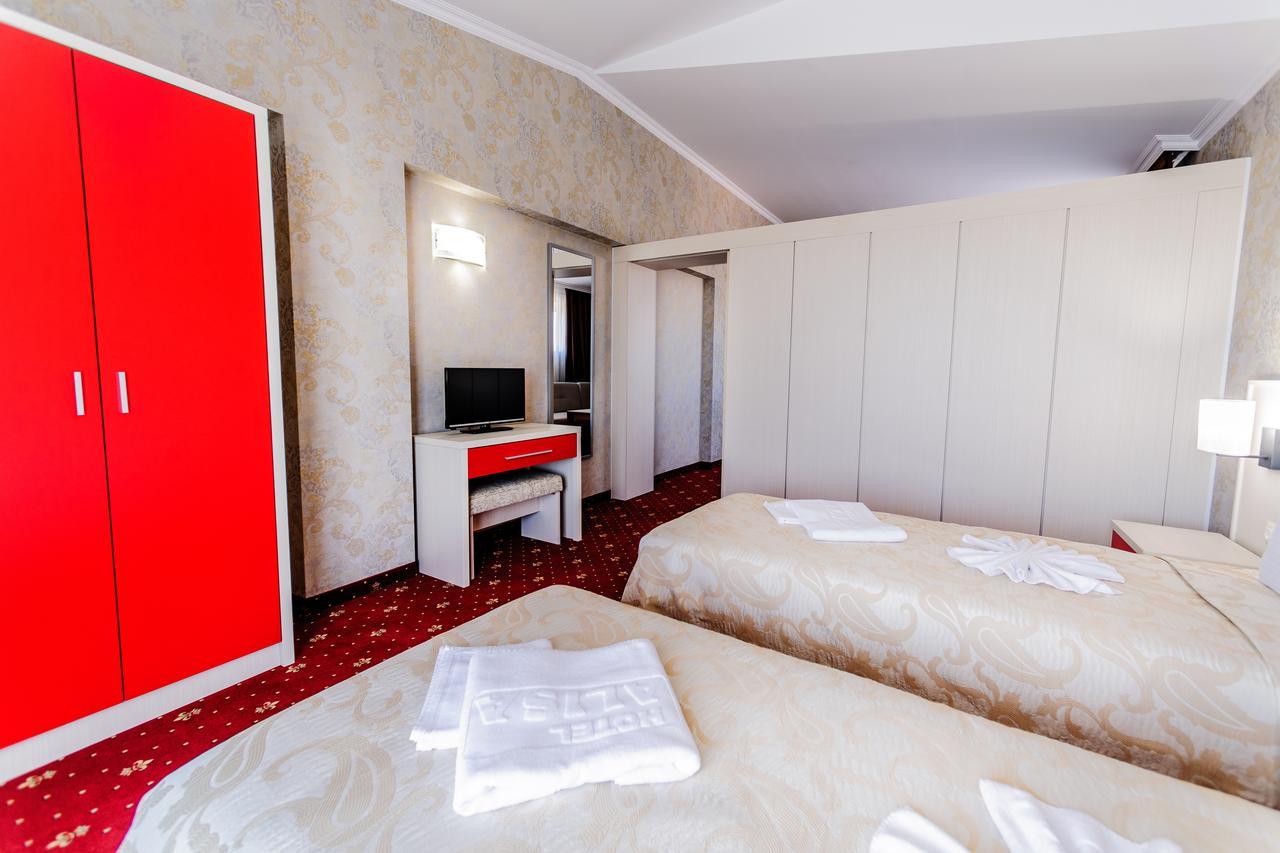 Hotel Alisa Pavel Banya Exterior photo